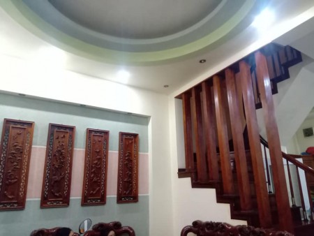 Bán Nhà GIÁP NHỊ 30M 5T Vị Trí ĐẸP Ngõ Nông 3 Gác . Gần Phố