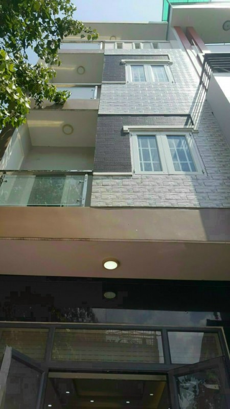 Chỉ 4.7 tỷ có nhà 2 lầu st. Bùi Thế Mỹ P10 Tân Bình