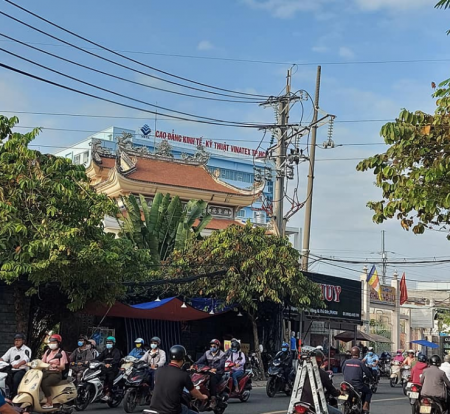 Bán nhà SD 100m2 Đường 39, P. Linh Đông, Tp. Thủ Đức 2.7 tỷ TL