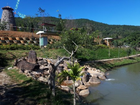Nhà đất Đà Lạt cần bán khu vườn nghĩ dưỡng có thể kinh doanh cf làm khu du lịch nghĩ dưỡng