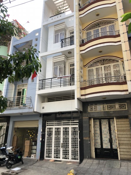 HXH Nguyễn Hữu Cảnh 4x18m 1T 4Lầu Suốt chuyên làm VP, CTY