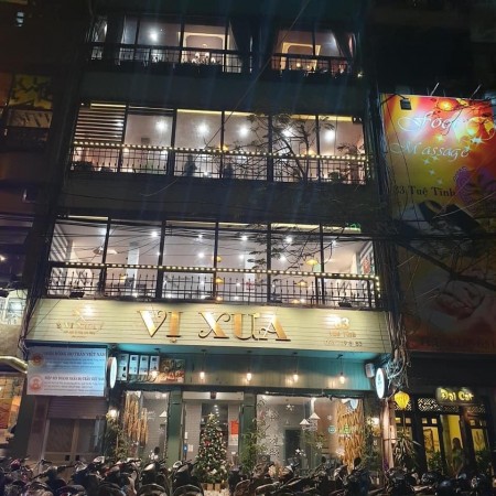 Cho thuê nhà mặt phố chùa Bộc bên lẻ giá 50 triệu.