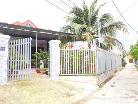 Chủ cần tiền cần bán rẻ lại lô đất 2 mặt tiền tại xã Diên Phú