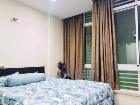 Bán nhà P.4 Tân Bình DT 53m2 3 Pn gần mặt tiền giá 5.3 tỷ