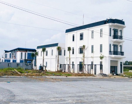 CẦN BÁN NHÀ,NẰM KDC XÃ LONG THƯỢNG CẦN GIUỘC ( SÁT CHỢ HƯNG LONG-BÌNH CHÁNH).