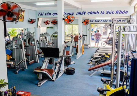 Nhà mặt tiền ngang 12m x20m khu sân bay đường Hồng Hà phường 2 Tân Bình