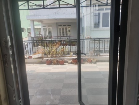 Cần bán gấp nhà HXH Quang Trung 4 tầng 172m2, vị trí đẹp, chỉ nhỉnh 6 tỷ