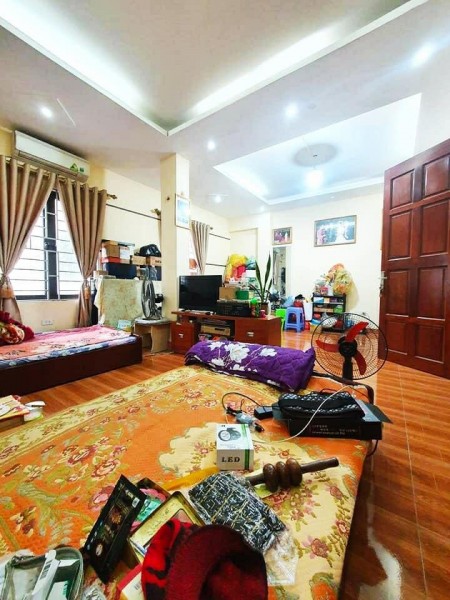 Nhà quan bề thế khu Bách Khoa 50m2*4T nhỉnh 3 tỷ