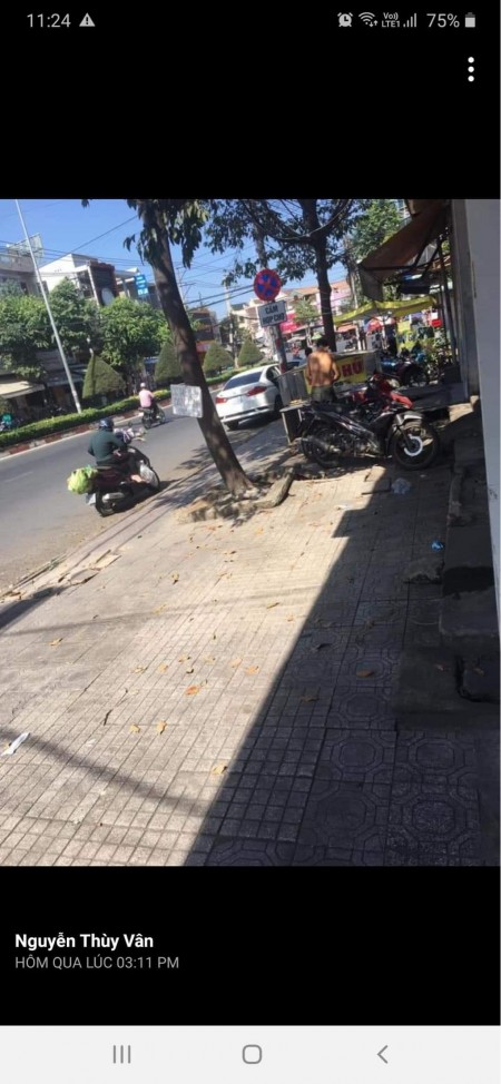 Cho thuê mặt bằng vĩa hè rộng thoáng