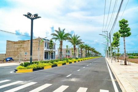 Bán gấp nền đất đối diện khu công nghiêp lớn, đã có sổ công chứng sang tên ngay.