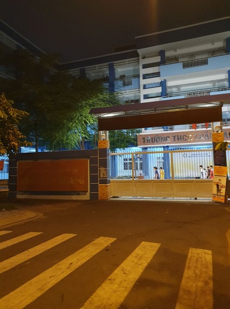 BÁN NHÀ LẠC LONG QUÂN, TÂN BÌNH 56m2 GIÁ CHỈ 5 TỶ.