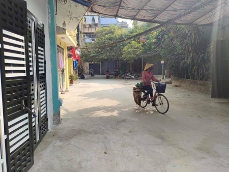 NHÀ LÔ GÓC NGUYỄN AN NINH, NGÕ THÔNG,THOÁNG ĐỂ ĐƯỢC NHIỀU XE, CÓ THỂ KD, DT28 M2, 3 TẦNG, 2.35 TỶ