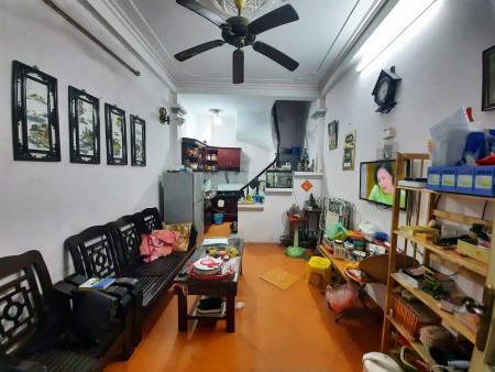 Bán Nhà Tả Thanh Oai Thanh Trì 35.5m2 3T Giá Chỉ 1.65 tỷ Nhà Đẹp Lô Góc Ở Ngay