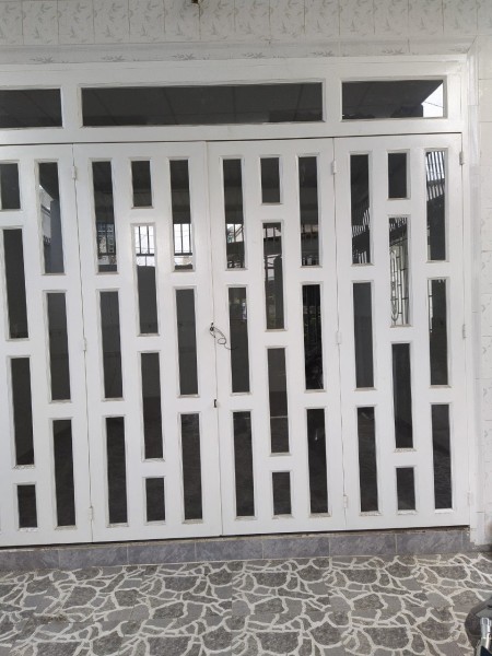 Bán gấp nhà DT 60m2 cách HXH 30m giá chỉ 3.8 tỷ