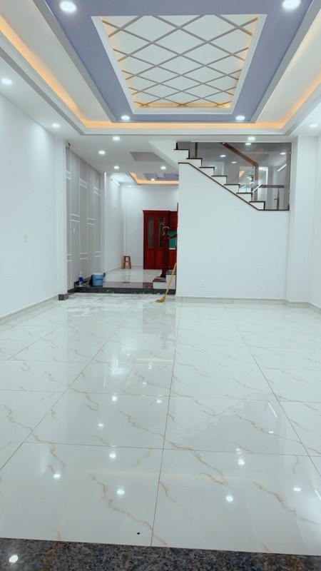 Nhà 3 tầng, xe hơi đỗ cửa Tô Hiến Thành, Quận 10. 12,8 tỷ