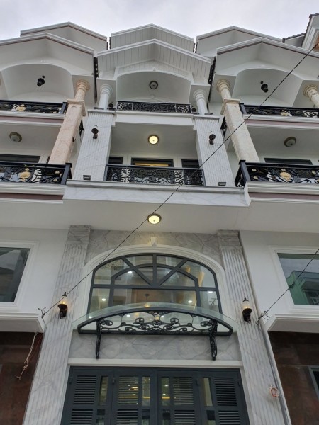 Nhà Phan Huy Ích,HXH, P.15, Q.Tân Bình, 4m *13.1m, 5 tầng.