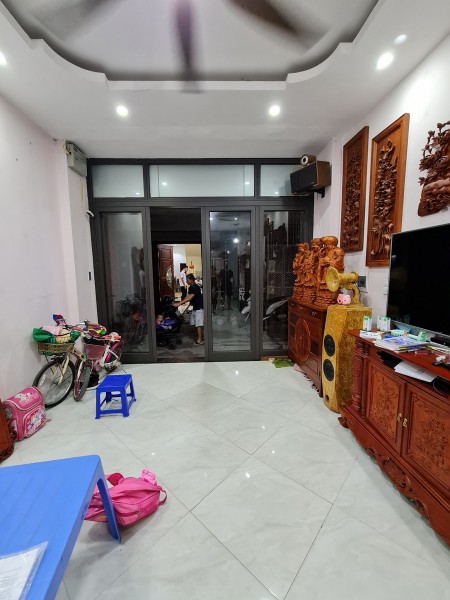 Oto đỗ cửa, 264 Ngọc Thụy Long Biên 32m2 MTx4m 4T hướng ĐN