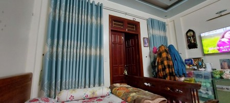 Bán nhà 70mx4T ngõ ba gác 165 Dương Quảng Hàm MT 4m - Quan Hoa Cầu Giấy .