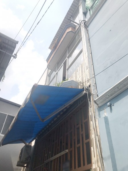 Nhà diện tích đẹp, vuông vức hẻm 141 đường Tám Danh P4 Q8