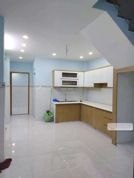 Định cư Mỹ Bán gấp nhà Hẻm xe hơi Lữ Gia, Phường 15, Quận 11, 3 lầu, 50m2, chỉ 5 tỷ 5