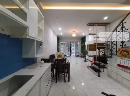 Bán gấp nhà đường phân lô TK Trần Hưng Đạo, Võ Văn Kiệt, Trần Khắc Chân, Quận 1 vào 30m, 36m2, 4PN, Chỉ 6 tỷ 2