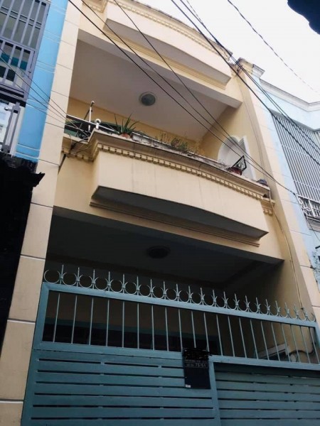 Bán Nhà Cách Mạng Tháng 8, Hẻm 6m ô tô vào nhà, chỉ 6 tỷ.