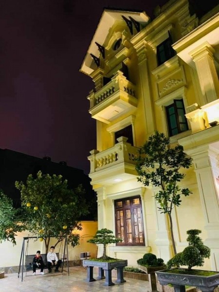 Bán nhà tiêu chuẩn biệt thự 72m2, giá 4.55 tỷ, 8m mặt tiền Hà Đông