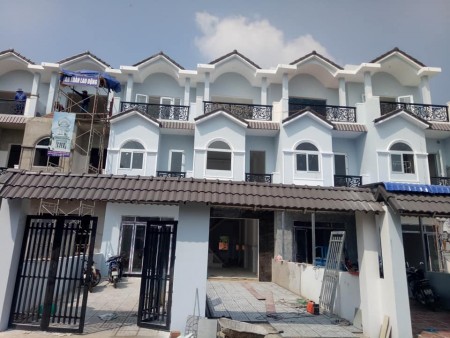 Chính chủ cần bán nhà mặt tiền kinh doanh ngay chợ