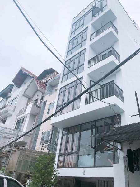 Tôi cần bán gấp nhà 8 tầng phố Vũ Tông Phan giá 13.5 tỷ.