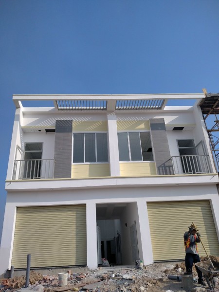 Bán nhà phố 2 mặt tiền kinh doanh ngay cổng kcn Becamex