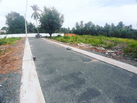 Đất nền Bến Tre 104m2 gần ngã tư Tú Điền