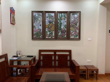 Bán gấp nhà mặt ngõ, trung tâm quận Đống Đa. DT 45m2. Nhà đẹp như mới. An sinh đỉnh của chóp