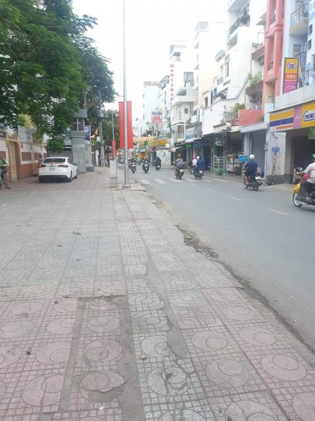 Mặt tiền kinh doanh đường Thích Quảng Đức, P4, Phú Nhuận, 93m2, chỉ 9tỷ - TL