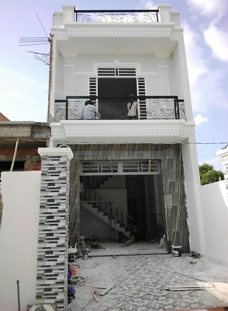 Bán nhà 1 trệt 1 lầu Nhà Xinh Home Garden gần chợ Bình Chánh