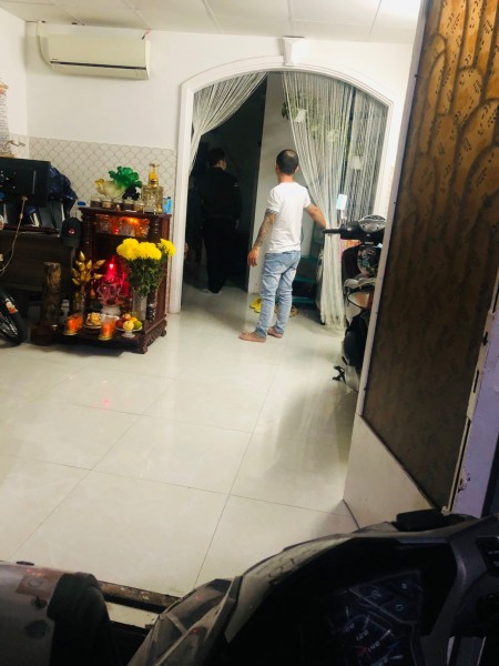 Bán Gấp Nhà Hẻm Xe Hơi 5m 168/ Lạc Long Quân, P.3, Quận 11. Giá 4,65 tỷ. Diện tích : 3,9x10m,