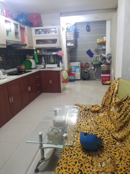 Nhà hẻm nội bộ Sư Vạn Hạnh, P9, Quận 10. Diện tích: 5 x 6. Trệt + 2 Lầu