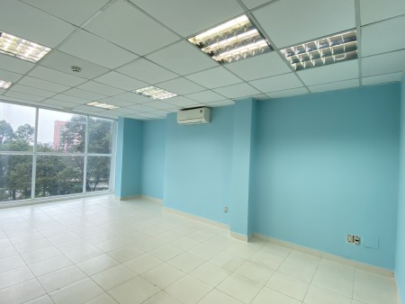 Chính chủ cho thuê văn phòng 40m2 - Trung tâm thành phố, giá tốt