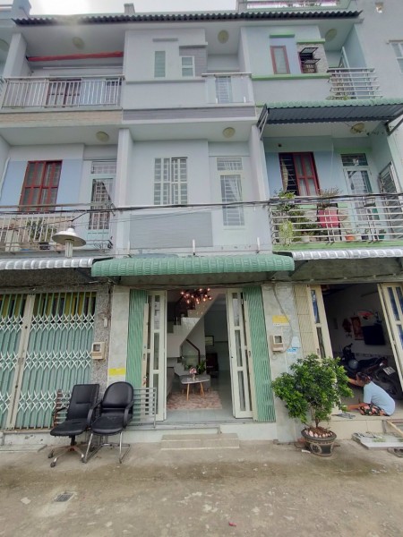 Bán nhà phố 2 lầu hẻm xe hơi 2518 Huỳnh Tấn Phát,Phú Xuân,Nhà Bè giá 1,68 tỷ