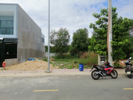 KẸT TIỀN CẦN BÁN GẤP LÔ ĐẤT NGAY GẦN TRƯỜNG HỌC, SỔ RIÊNG, TC 100%, CÔNG CHỨNG NGAY
