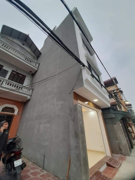 BÁN NHÀ MẶT PHỐ ĐA SỸ HÀ ĐÔNG Ô TÔ TRÁNH 3.7 TỶ