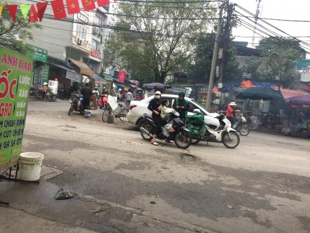 Lô Góc-Triều Khúc Ô tô Kinh doanh dt 29m2. Mt 3.3m Giá 2.5 Tỷ