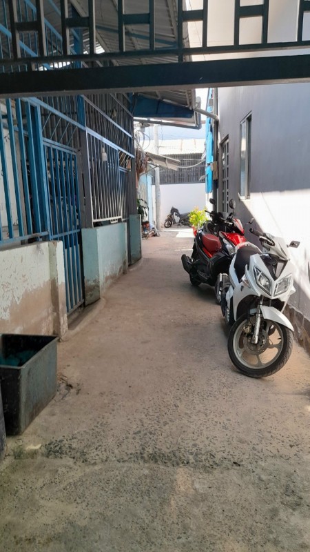 Bán Nhà GẦN Cầu Nguyễn Tri Phương QUẬN 8 Gía Rẽ
