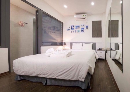Khách sạn mặt phố Giảng Võ, thang máy Nhật, full thiết bị, doanh thu 160tr 1 tháng