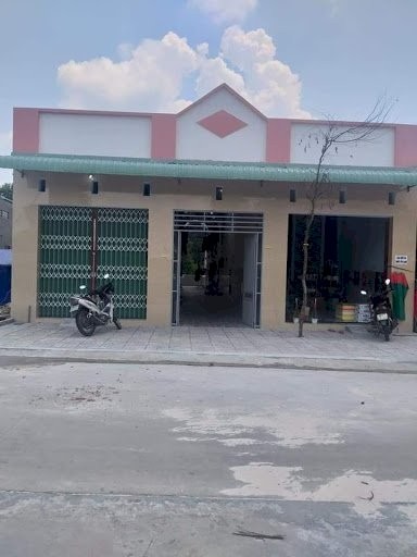 Kinh Doanh Thua Lỗ Bán Gấp 600m2 (20x30) Đất Thổ Cư Đối Diện Kcn Và 32 Phòng Trọ