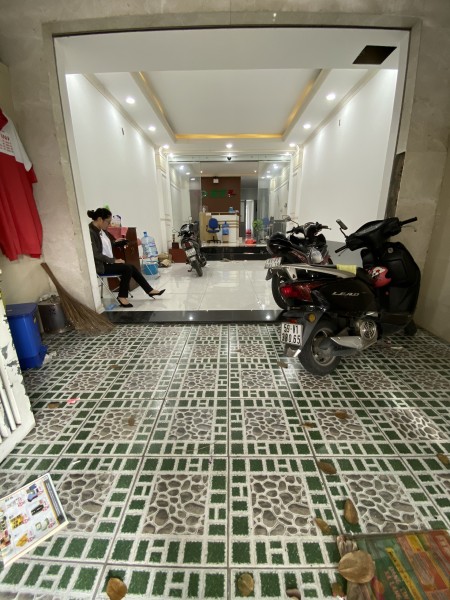 Nhà MT Nguyễn Bỉnh Khiêm 4.5x25 Trệt 3Lầu 6P 5WC Giá 34Tr/th