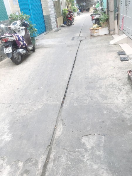 Bán gấp nhà Âu Cơ, Tân Bình, 50m2, 4PN, chỉ 5,5 tỷ TL