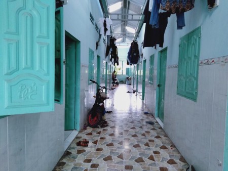 Cần sang lại nhà trọ Hoàng Sơn, 16 phòng 2 kiot, tại KCN Mỹ Phước 3 Bình Dương, sổ hồng riêng