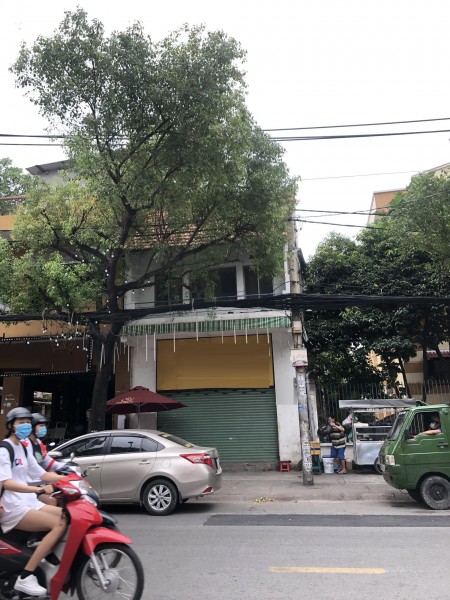 Nguyễn Đình Chiểu, Q3 - mặt tiền 4 x 17 - trống suốt