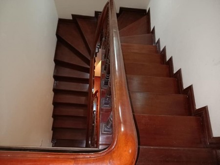 Bán Nhà Lạc Long Quân Gần Chợ Bưởi, 40m2, 4 Tầng, Mặt Tiền: 3.5m