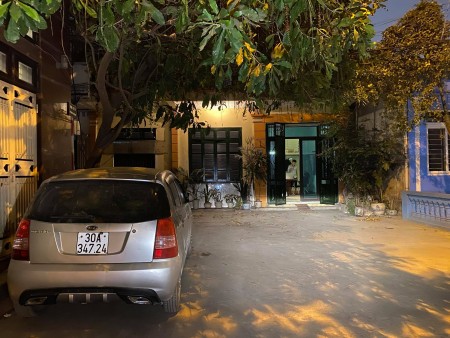 Bán nhà Hoàng Mai, 90M, gara ô tô kinh doanh, ở luôn, giá 4 tỷ hơn